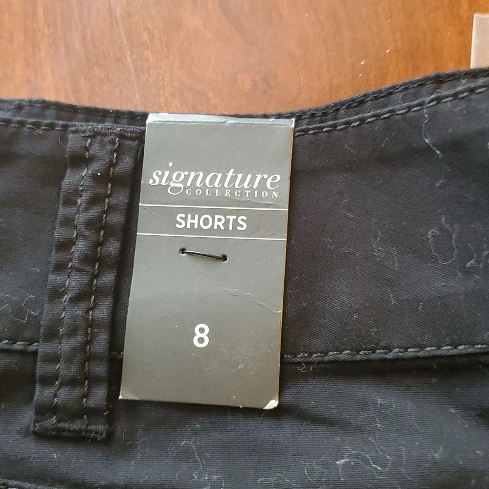 White House Black Market Women's Black Cargo Shorts - Picture 4 of 4